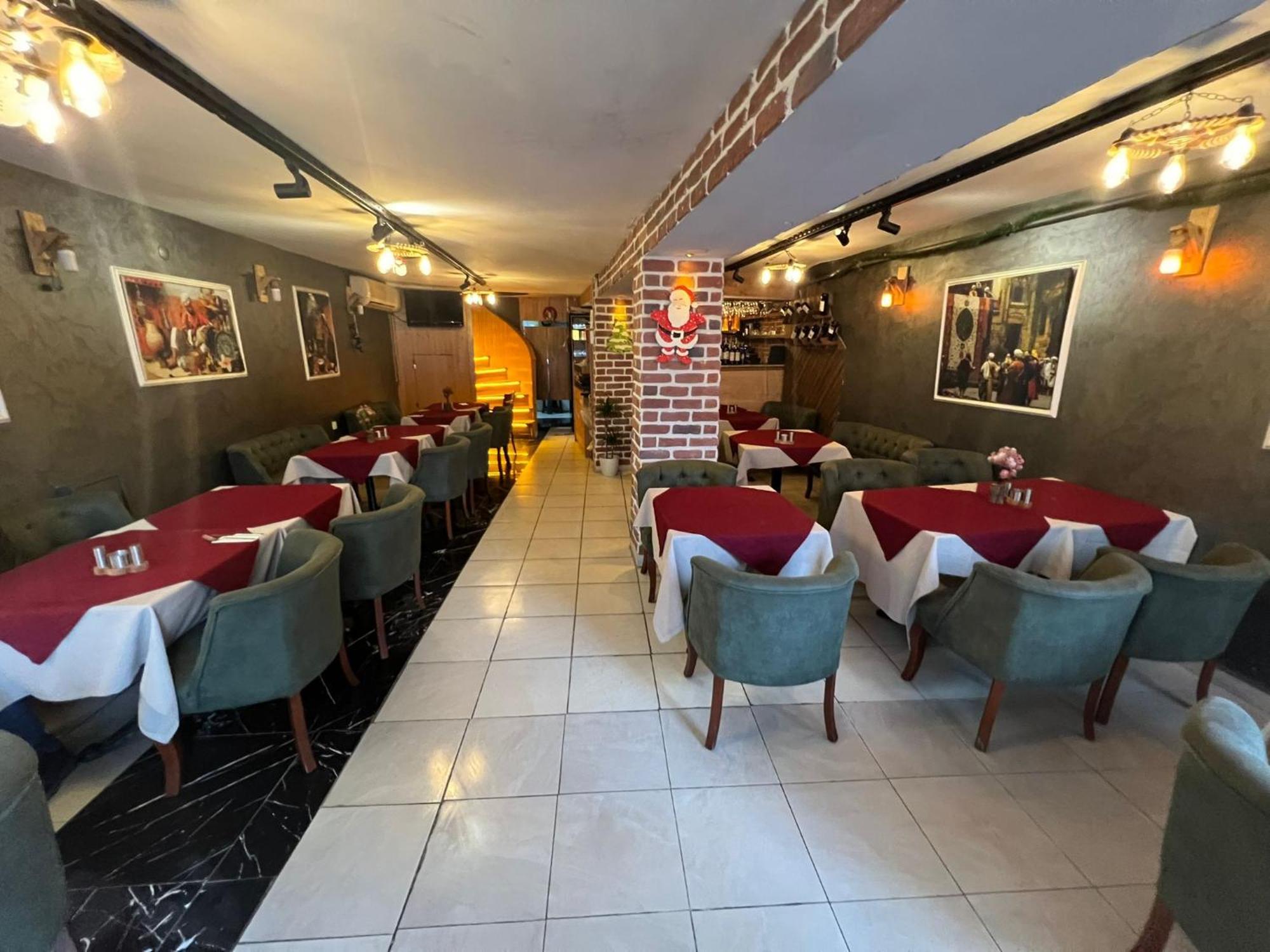 Yakut Hotel, Istanbul